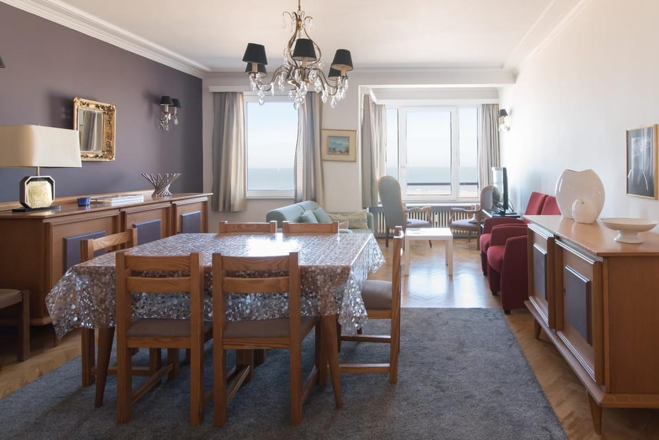 LECOMTE - The Shoreline Beachwalks 78 Apartment in Ostend