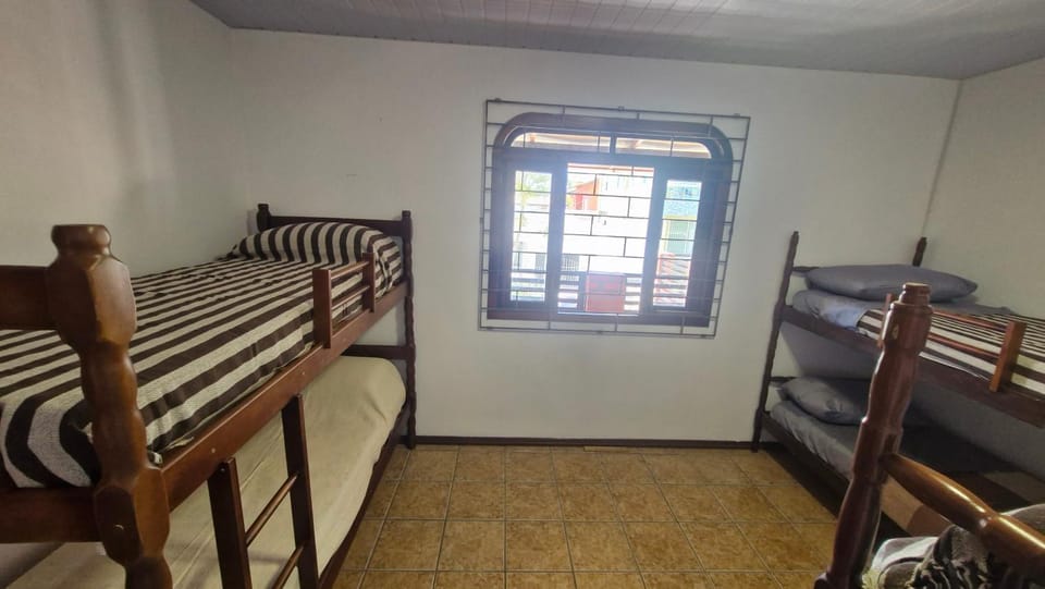 Hostel Tubarão Hostel in Bombinhas