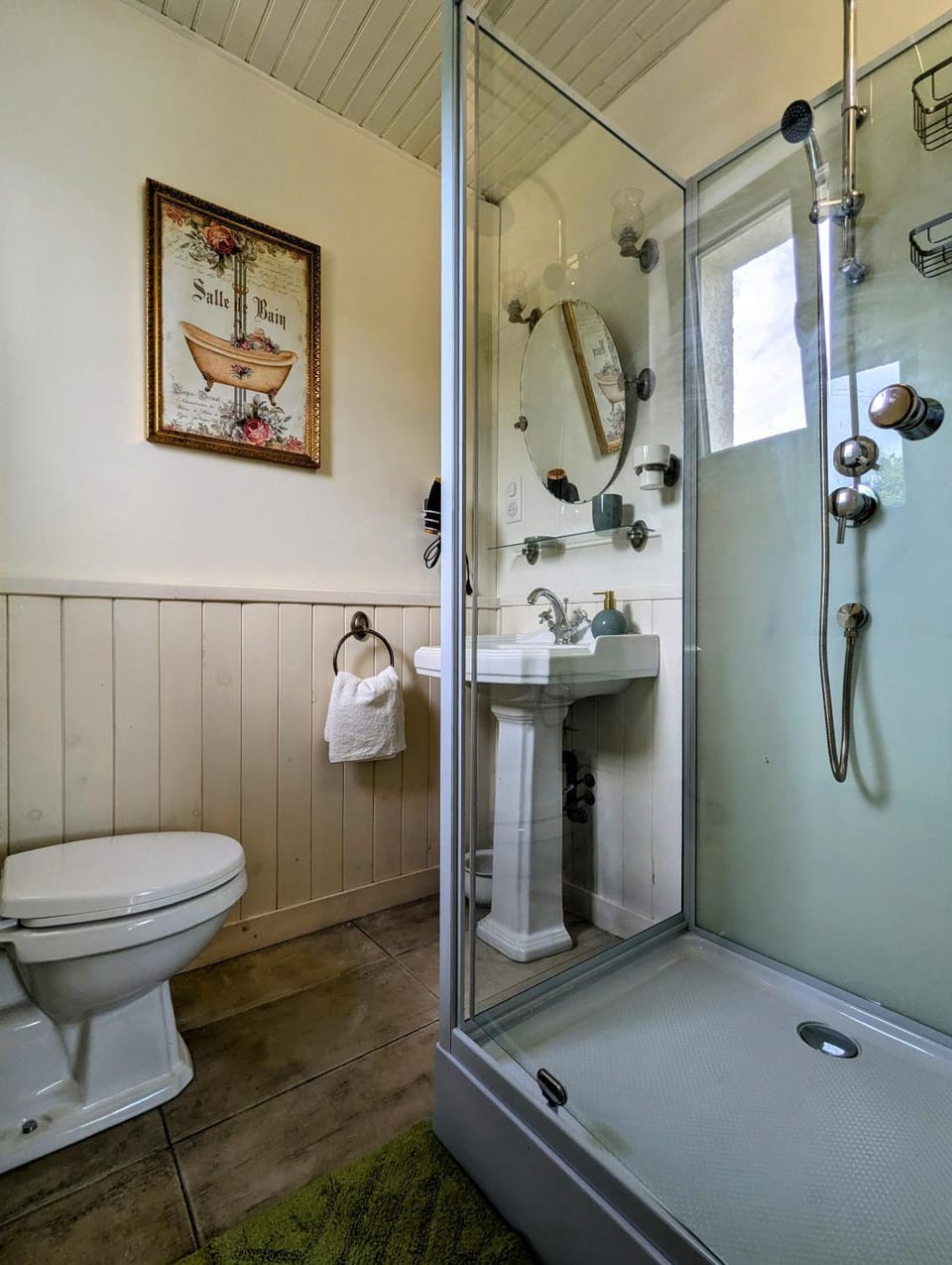 Shower, Toilet, Bathroom