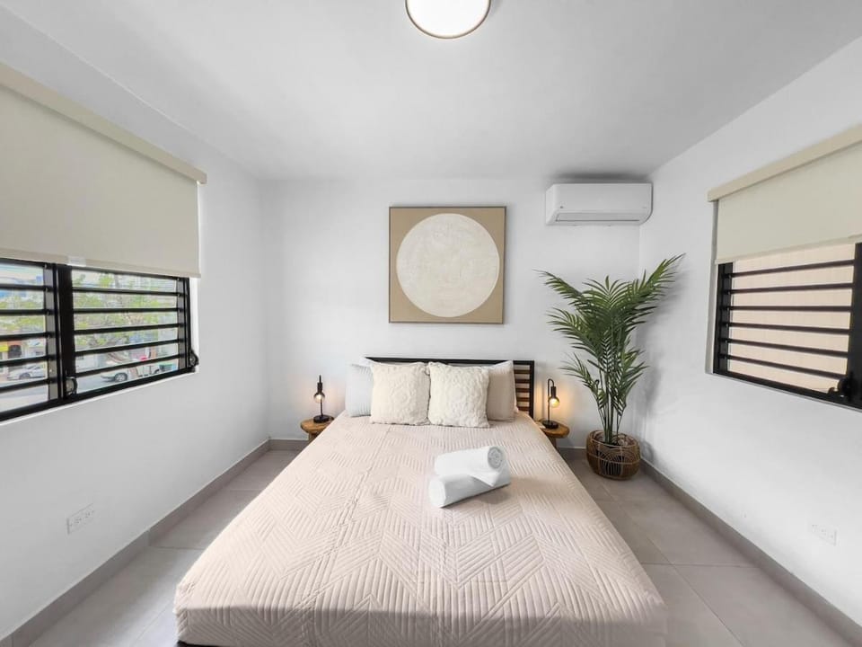 Casa Monseñor Apt 2 Boho Style Apt With Balcony Apartment in San Juan