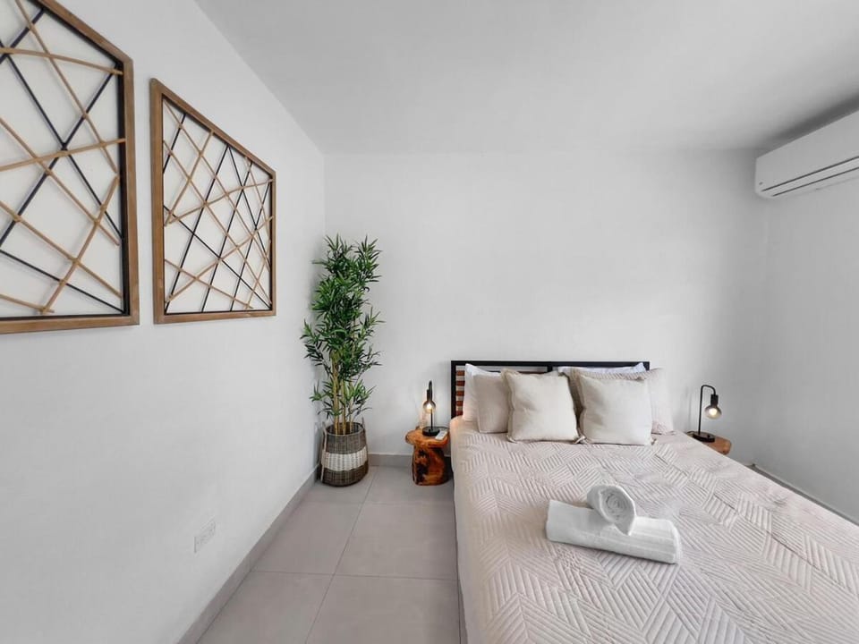 Casa Monseñor Apt 2 Boho Style Apt With Balcony Apartment in San Juan