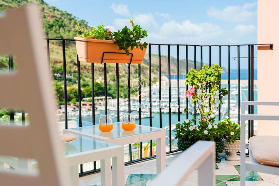 View (from property/room), Balcony/Terrace