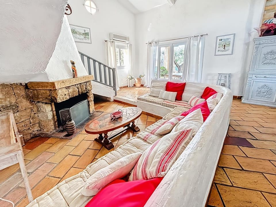 Mas Provençal Renové avec piscine Villa in Mouans-Sartoux