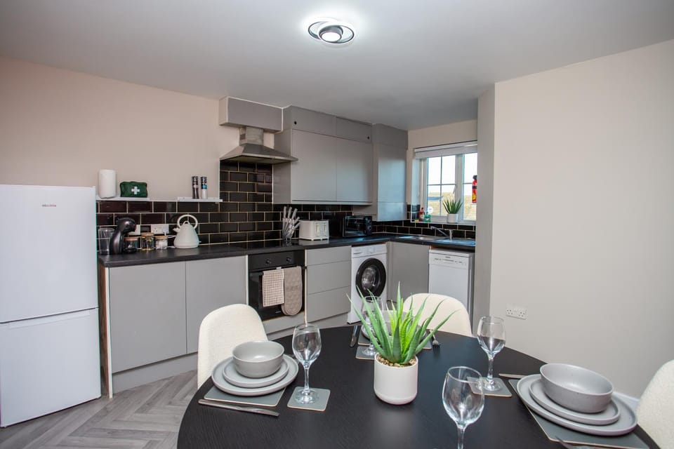 Vacant Nest Cleveland Close Central Parking House in Lanchester