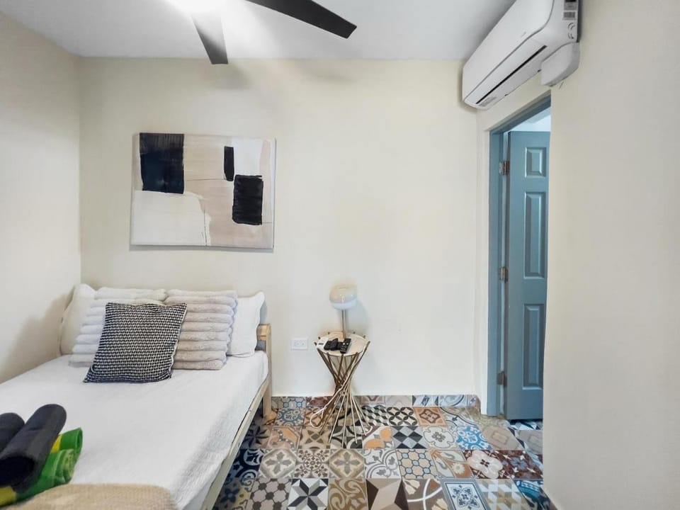 Casa Blue 2 Unit House Close to Beach in San Juan House in San Juan