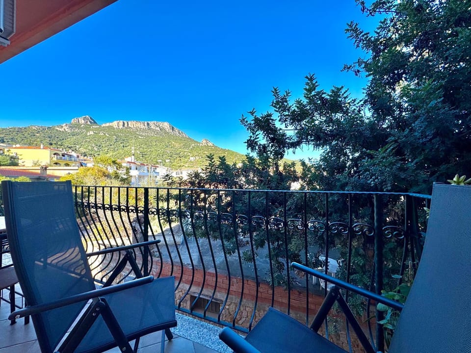 Natural landscape, View (from property/room), Balcony/Terrace, Mountain view