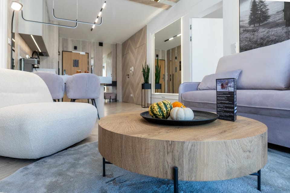 Kitchen or kitchenette, Living room, Seating area
