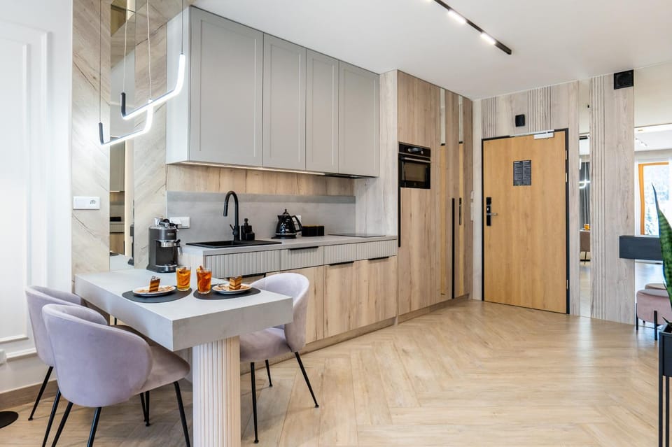 Kitchen or kitchenette, Living room, Seating area