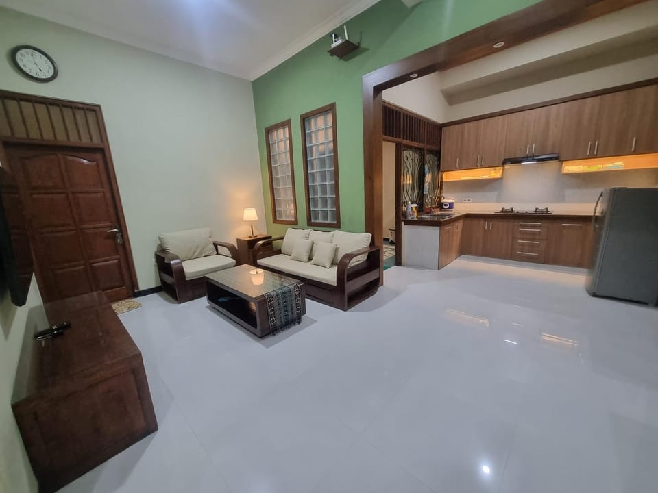 Living room, kitchen