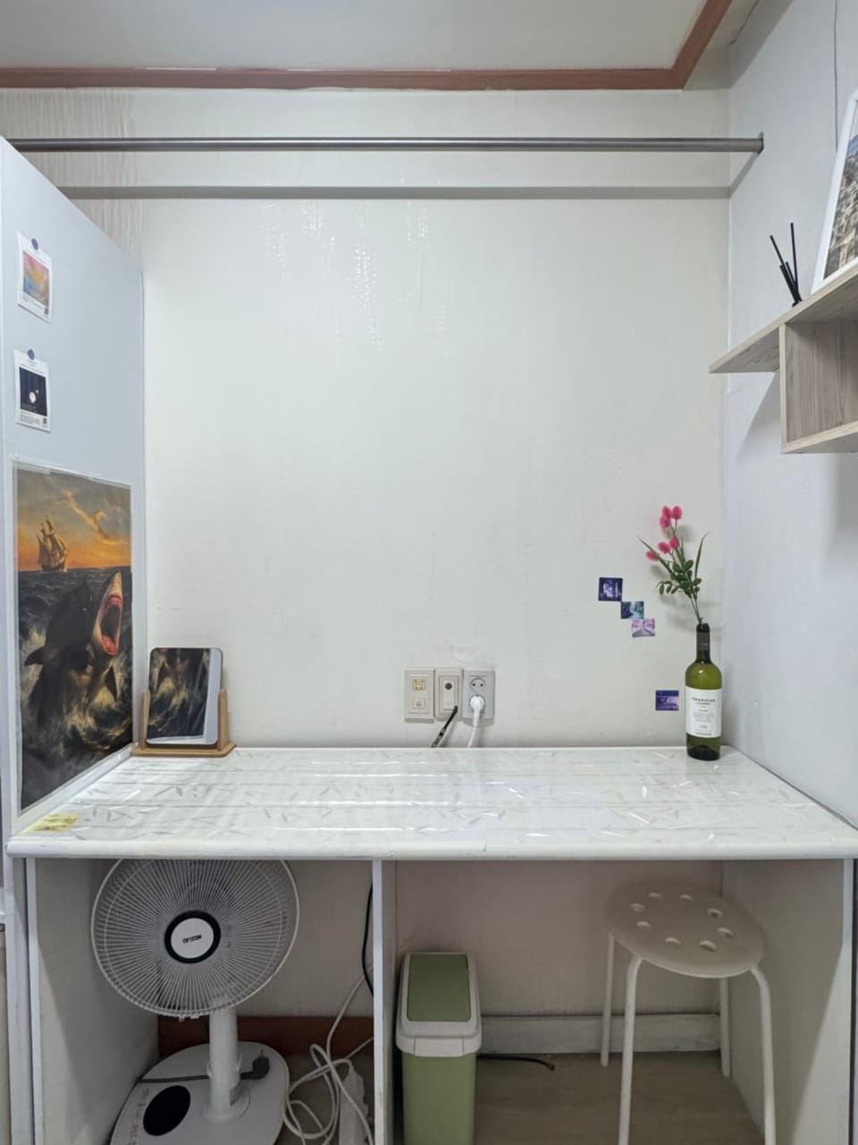 신사 여성전용 개인 미니룸 Female Only Private Mini Room Gosiwon 2pm ckeck in 11am ckeck out address 강남구 논현동6-8 BESTEL, Check the message for the check in Bed and Breakfast in Seoul