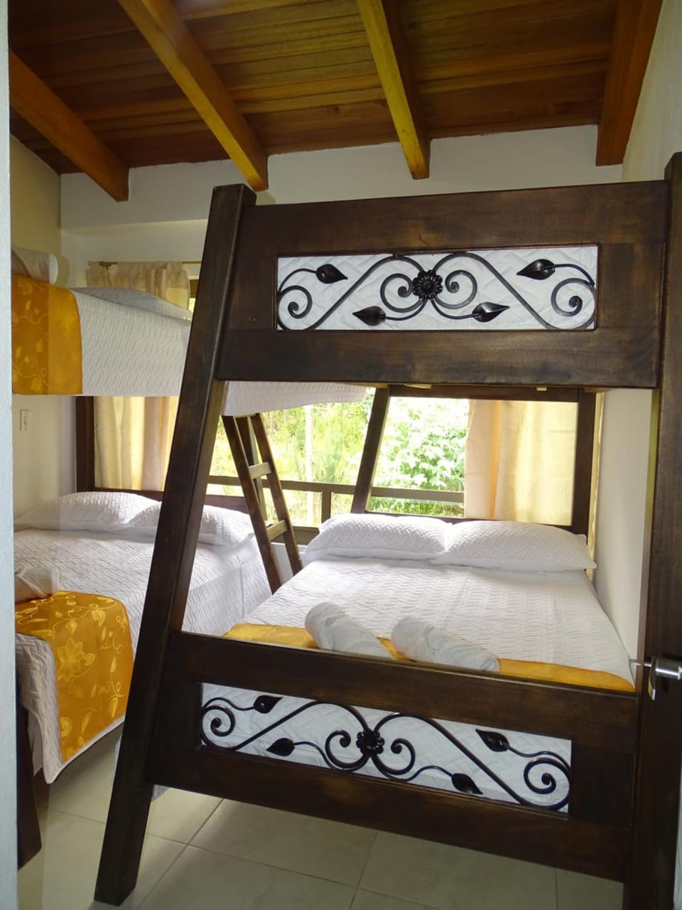 Bed, Photo of the whole room, Bedroom, bunk bed