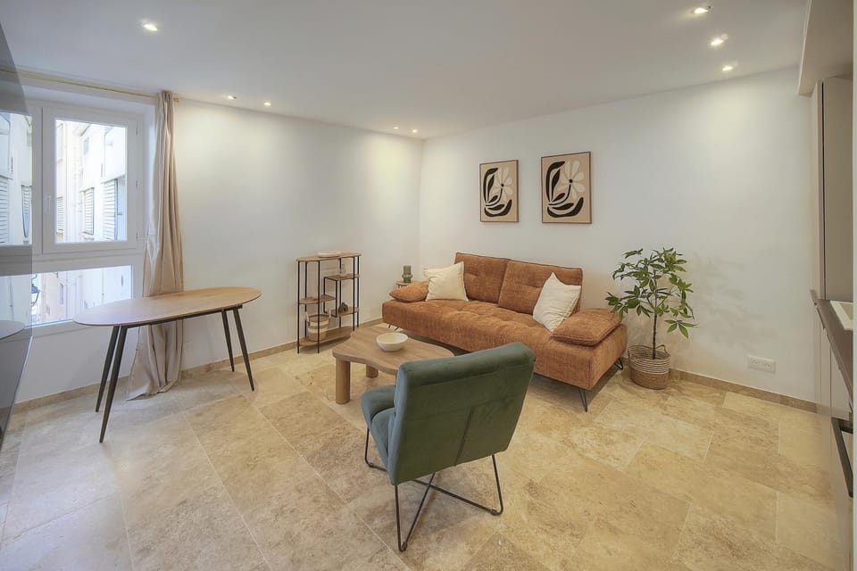 FRGK Private Townhouse HQ Walk to Palais Flexible 2 6 Bedrooms Apartment in Cannes