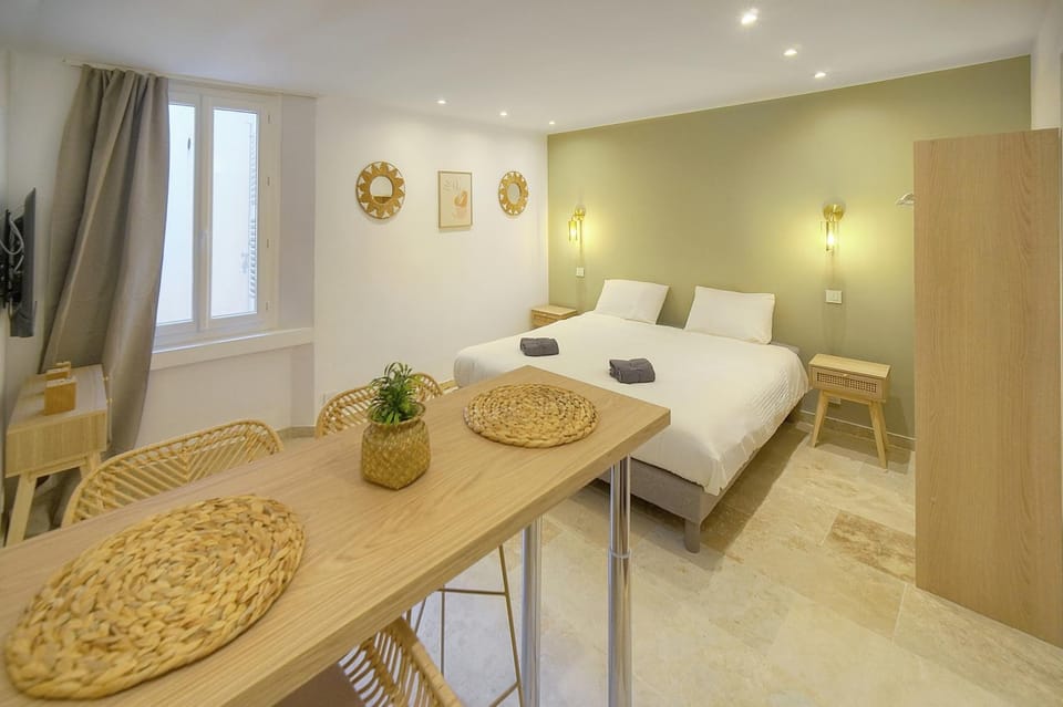 FRGK Private Townhouse HQ Walk to Palais Flexible 2 6 Bedrooms Apartment in Cannes