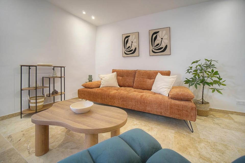 FRGK Private Townhouse HQ Walk to Palais Flexible 2 6 Bedrooms Apartment in Cannes