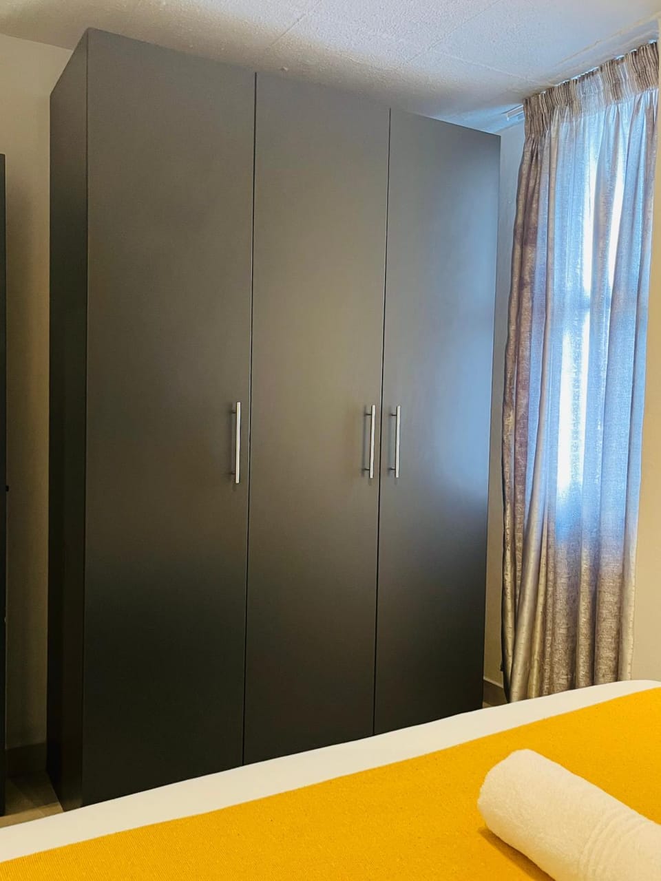 CIRCA Lynwood Air B&B Apartment in Pretoria