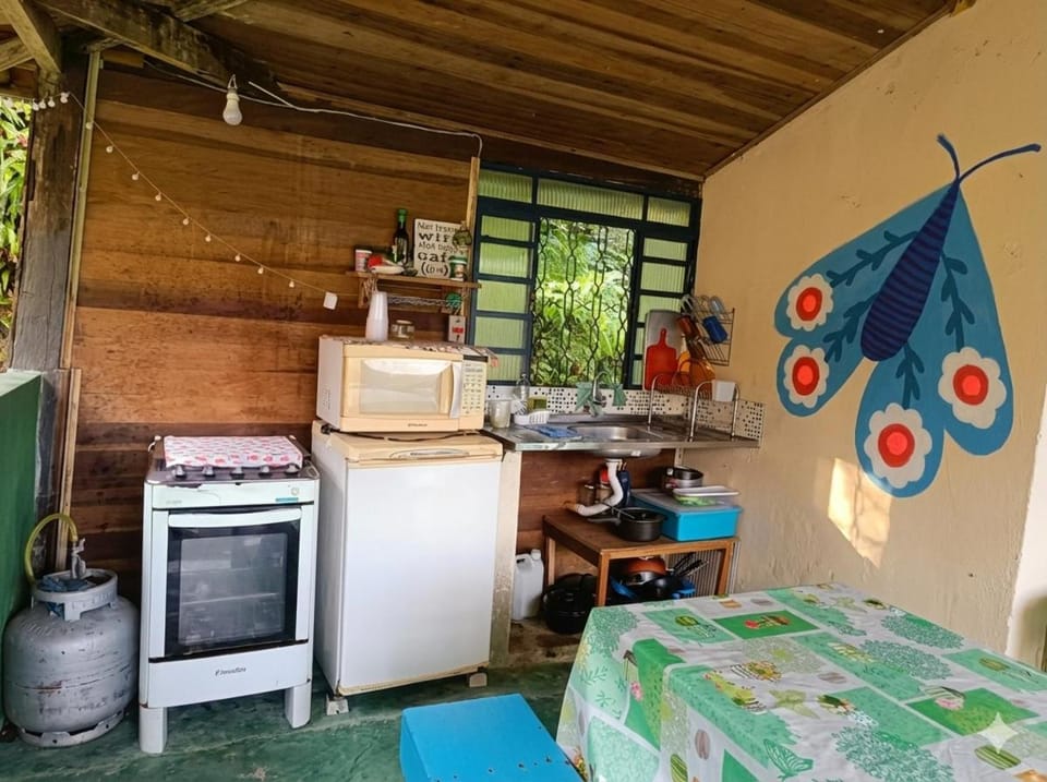 Refúgio de Casal na Floresta Suíte e Piscina Natural House in State of Rio de Janeiro