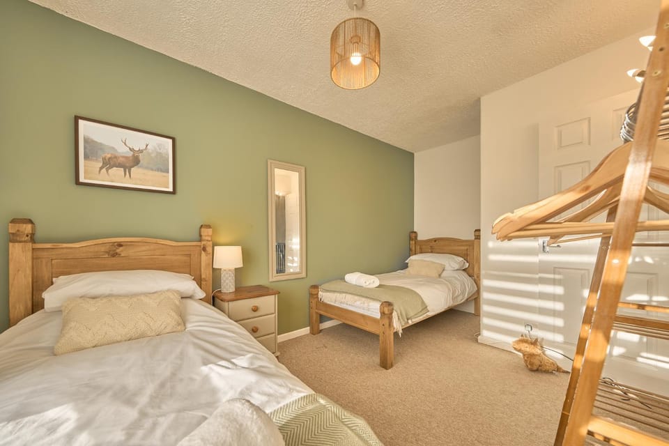 Bed, Photo of the whole room, Bedroom, furniture, towels, wardrobe