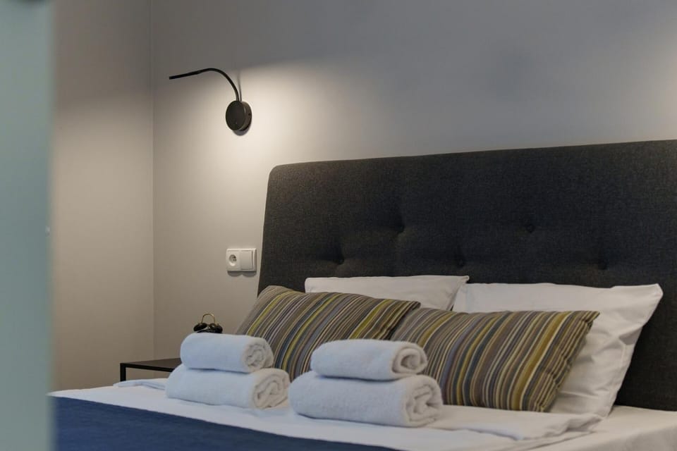 City Center Gem Huge Patio, AC & Modern Design Apartment in Warsaw