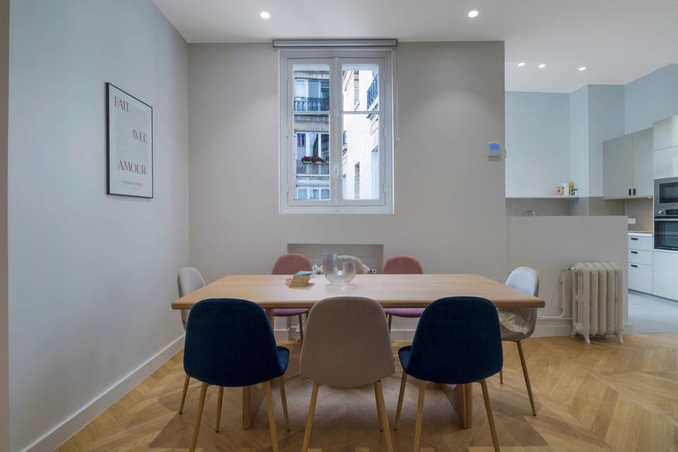 Elegant 2 air-conditioned bedrooms Close to Trocadéro Apartment in Paris