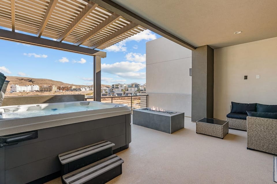 The Fish Bowl townhouse House in St George