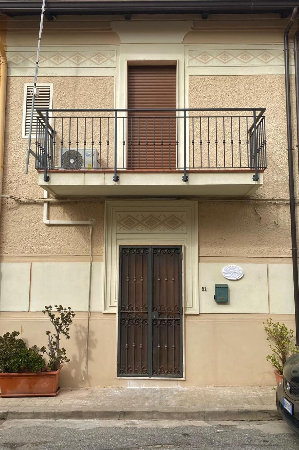 Property building, Balcony/Terrace