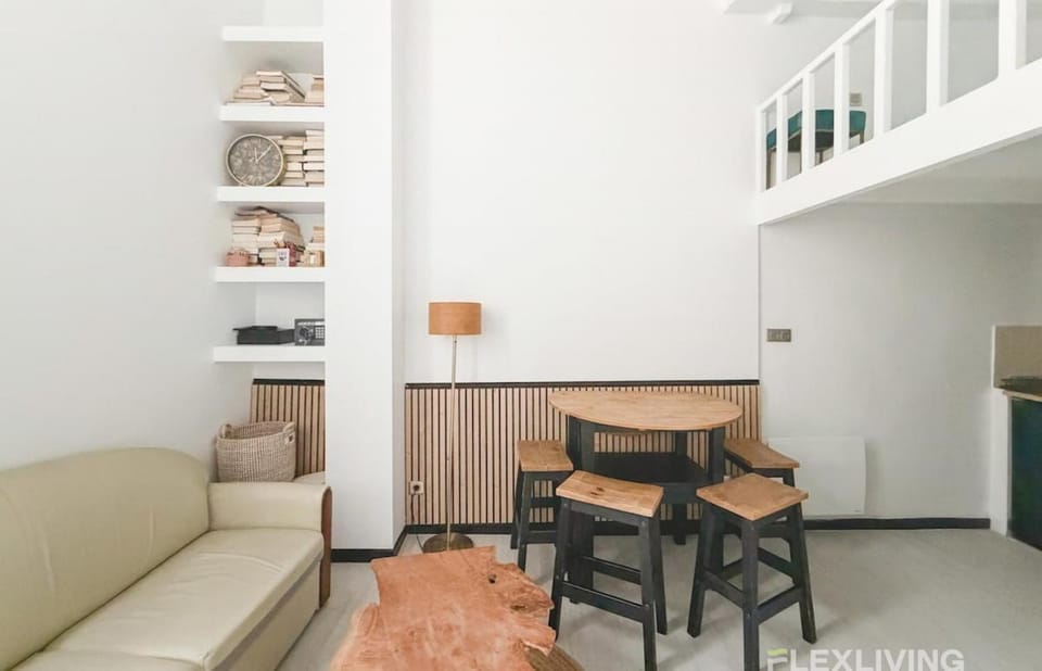 Immeuble L'ile Apartment in Paris