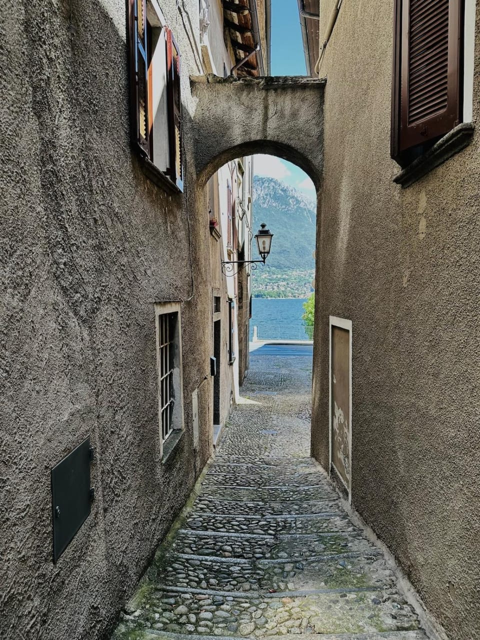 Neighbourhood, Street view