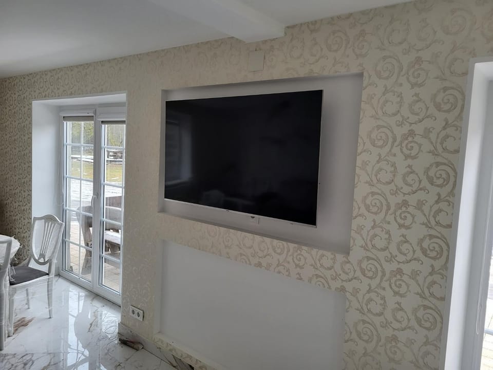 Communal lounge/ TV room, TV and multimedia, Living room, Seating area