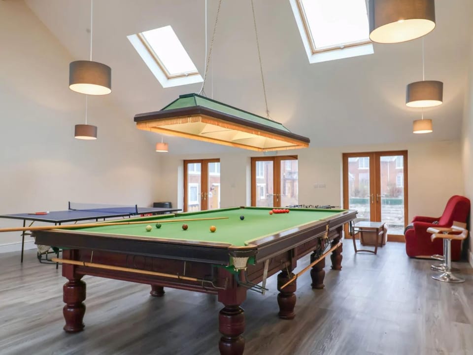 Billiard, Game Room, Other