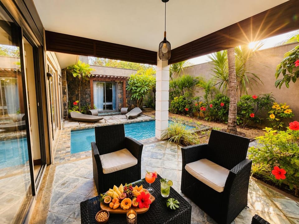 Patio, Swimming pool