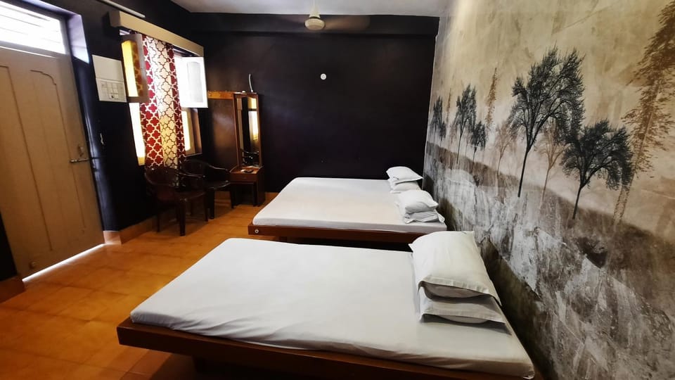 BALAN INTERNATIONAL lodging Hotel in Chennai