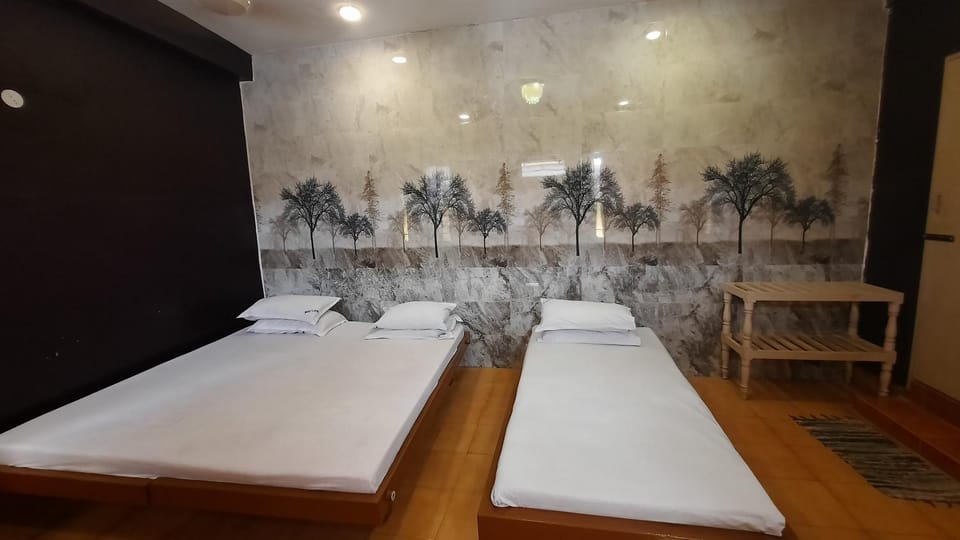 BALAN INTERNATIONAL lodging Hotel in Chennai