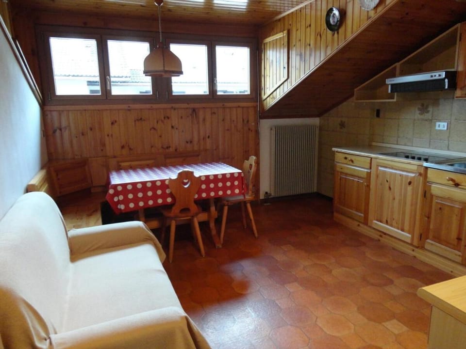 Appartamento Ciamp Apartment in Pozza di Fassa