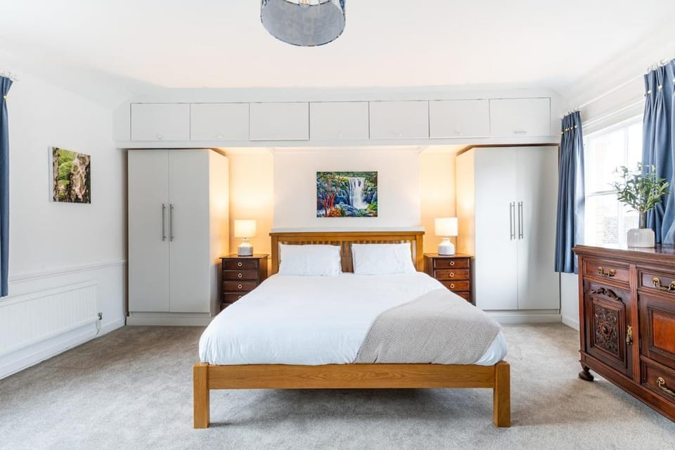 Central Stamford Apartment - Very Spacious Apartment in South Kesteven District
