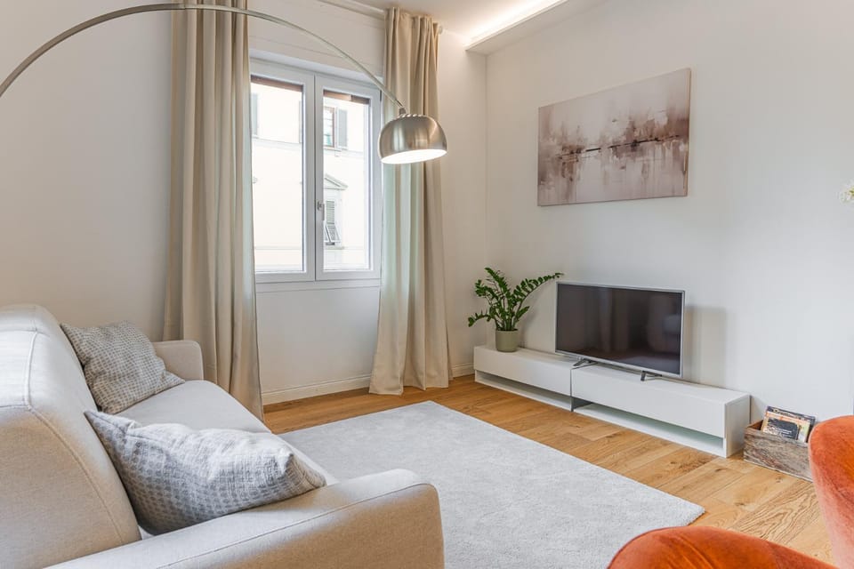 Prime Comfort - Elegant Florence Living Apartment in Florence