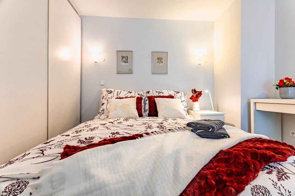 ADM Promenade Loft Maisonette - Parking Garage Apartment in Bratislava