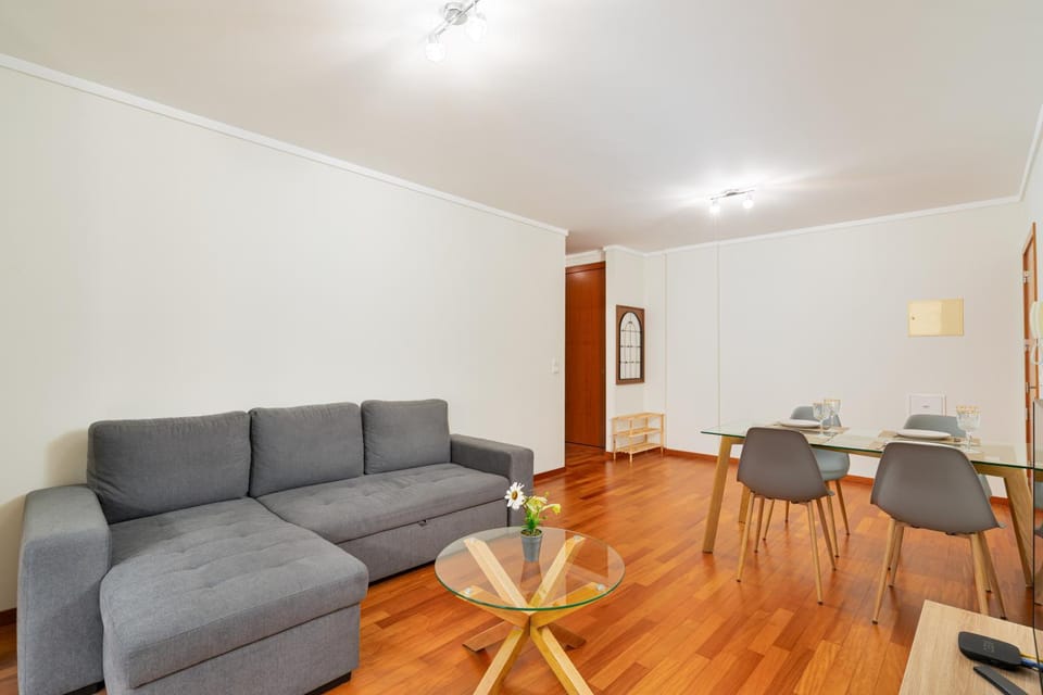 New Santa Cruz Airport & Downtown Apartment Apartment in Madeira District