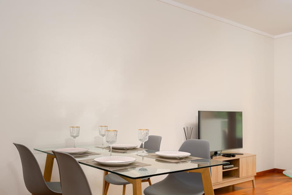 New Santa Cruz Airport & Downtown Apartment Apartment in Madeira District