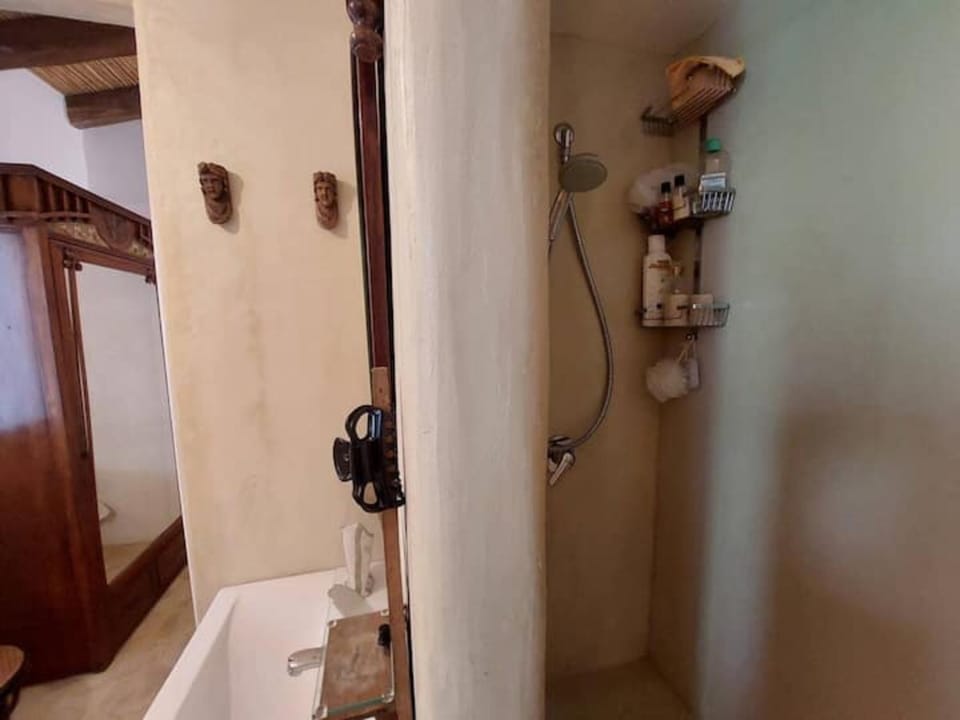 Bathroom, Living room