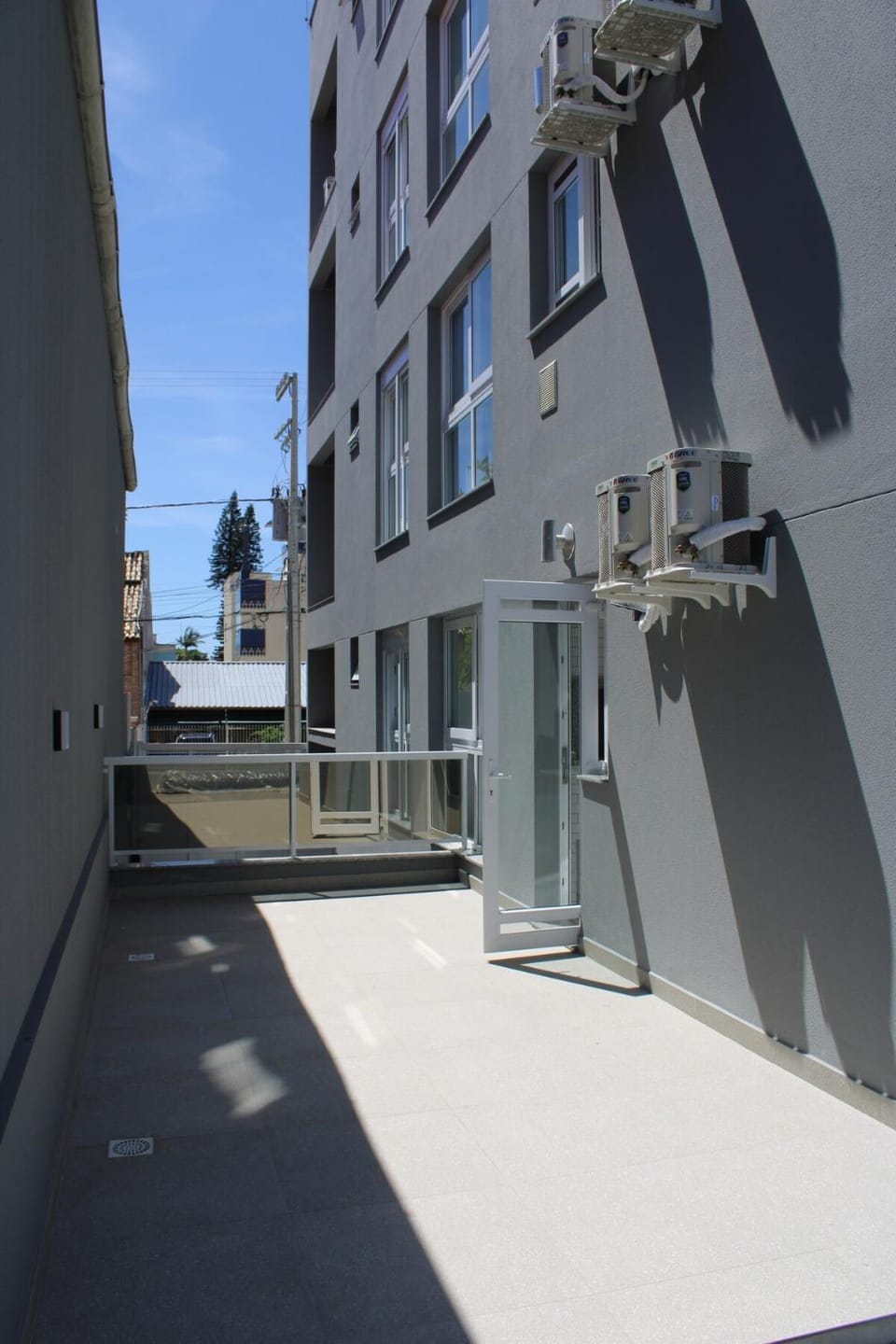 Property building, Day, Neighbourhood, Street view