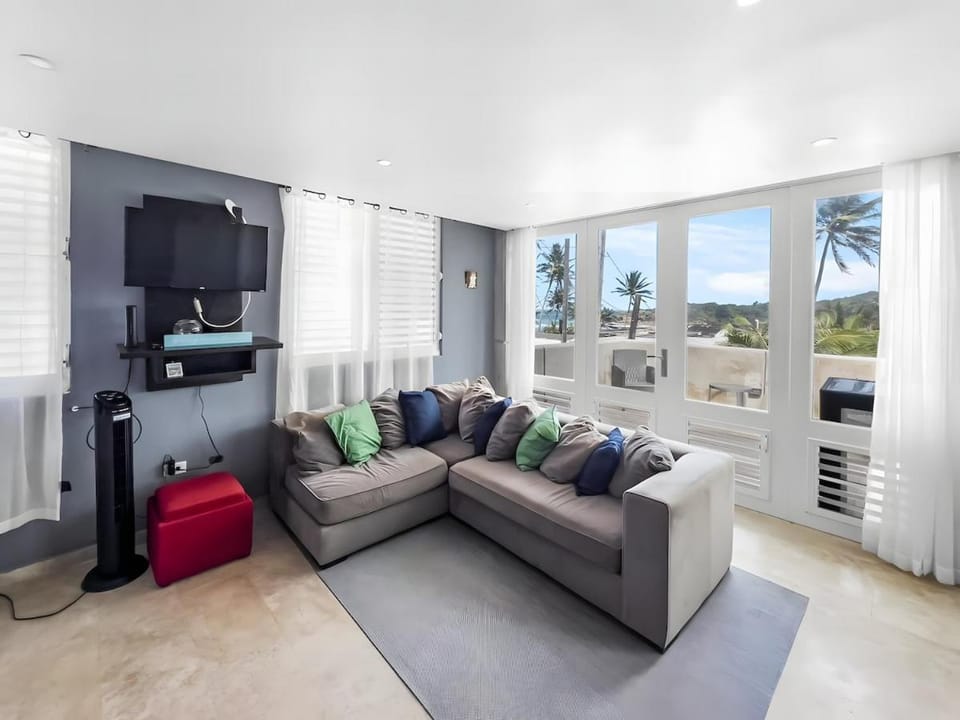 Villa Capitán Modern Stay Near Beach with pool House in Puerto Rico
