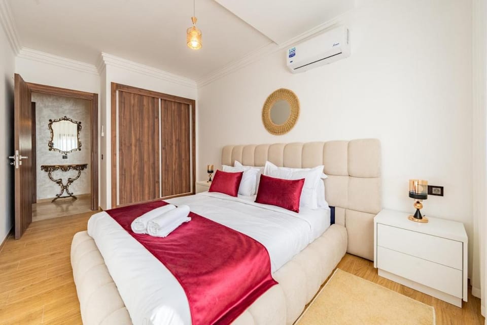 AFCON Stay Gueliz 2BR & Pool, Parking & Wi-Fi Apartment in Marrakesh
