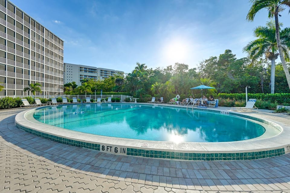 Walk to Beach: Luxe Harbor-View Condo in Naples! House in Vanderbilt Beach