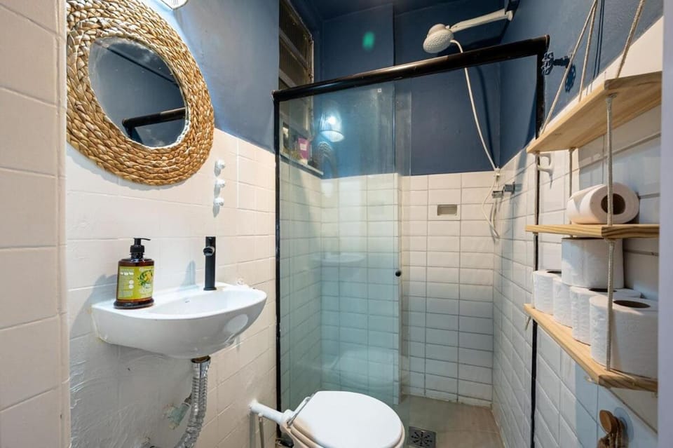 Apt for couple near Leme & Copacabana Beach Apartment in Rio de Janeiro