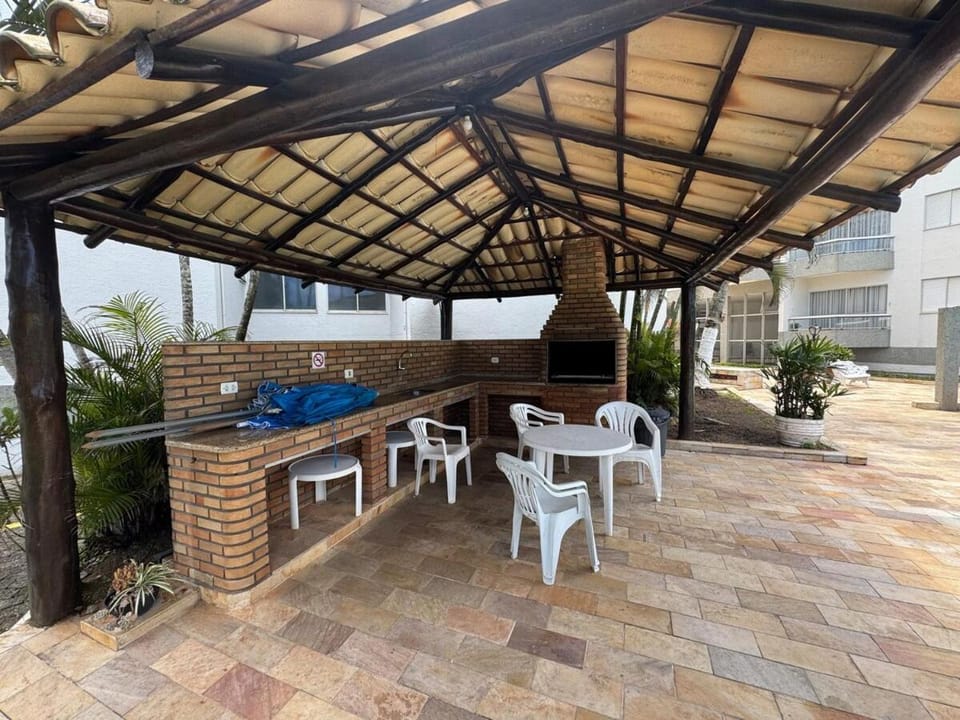 Cobertura Duplex frente Praia Massaguaçu 6 pessoas com vista e piscina Apartment in Caraguatatuba