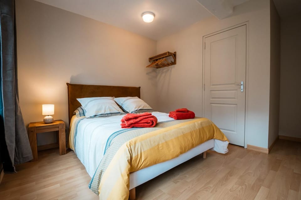 Living room, Bedroom