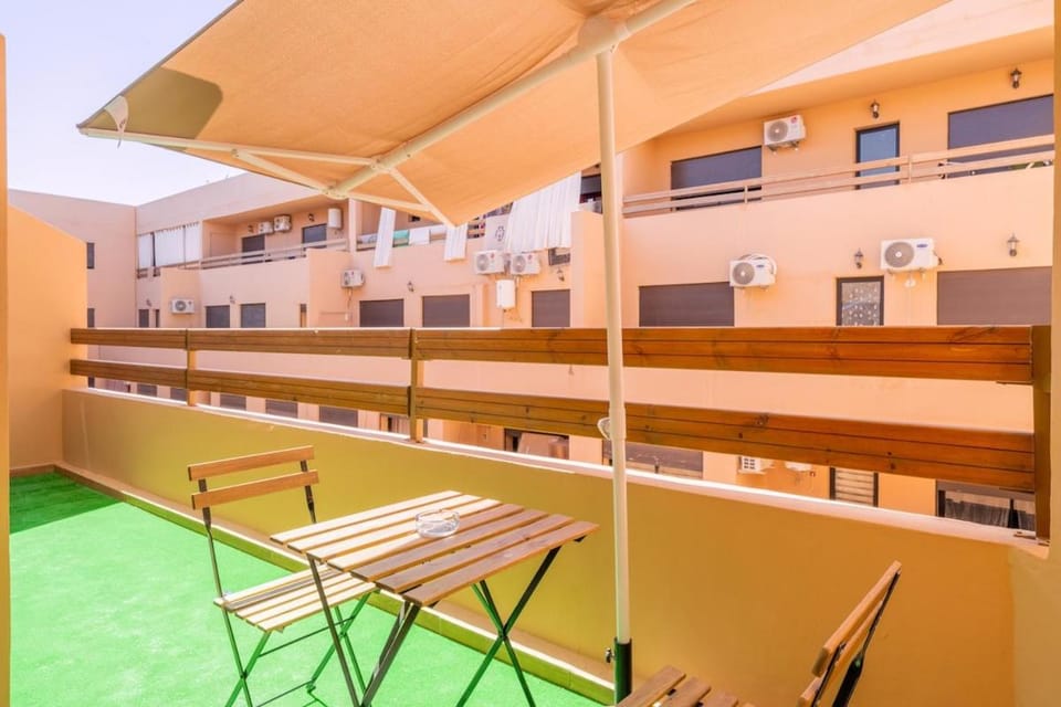 Cozy Gueliz Apartment , Access to Pool , Central Location Apartment in Marrakesh