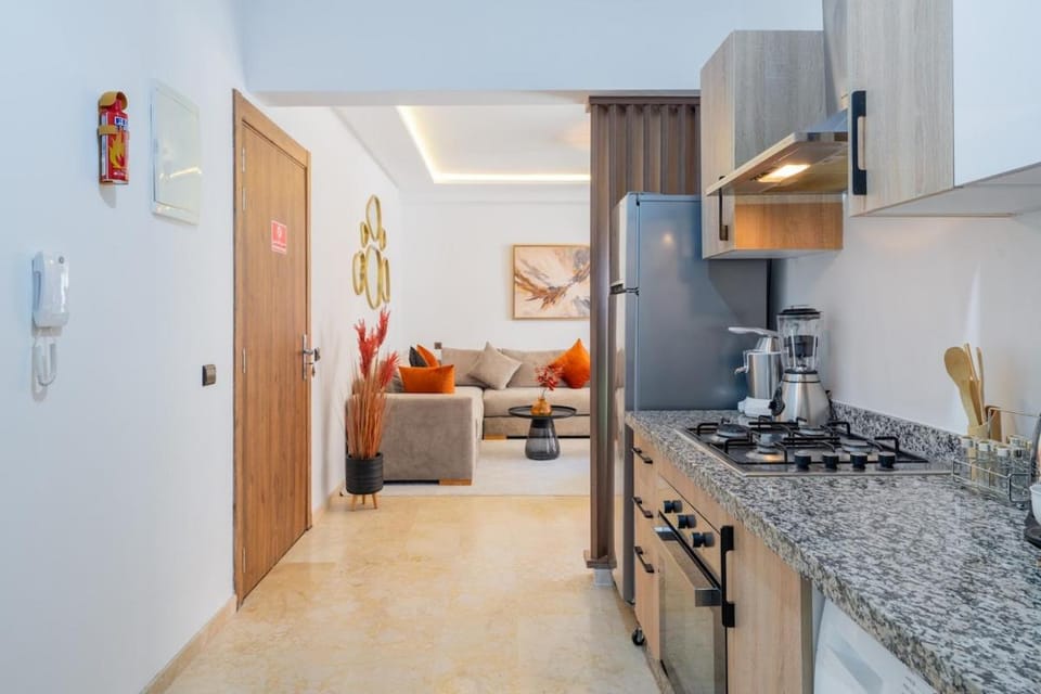 Cozy Gueliz Apartment , Access to Pool , Central Location Apartment in Marrakesh