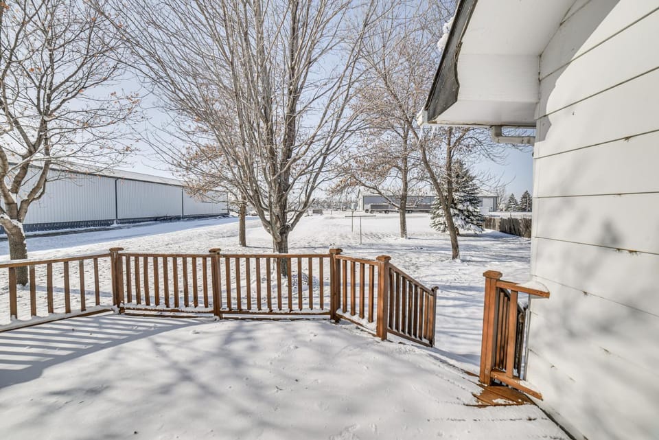 Spacious Retreat w/ Private Yard & Deck in Roscoe! House in South Dakota