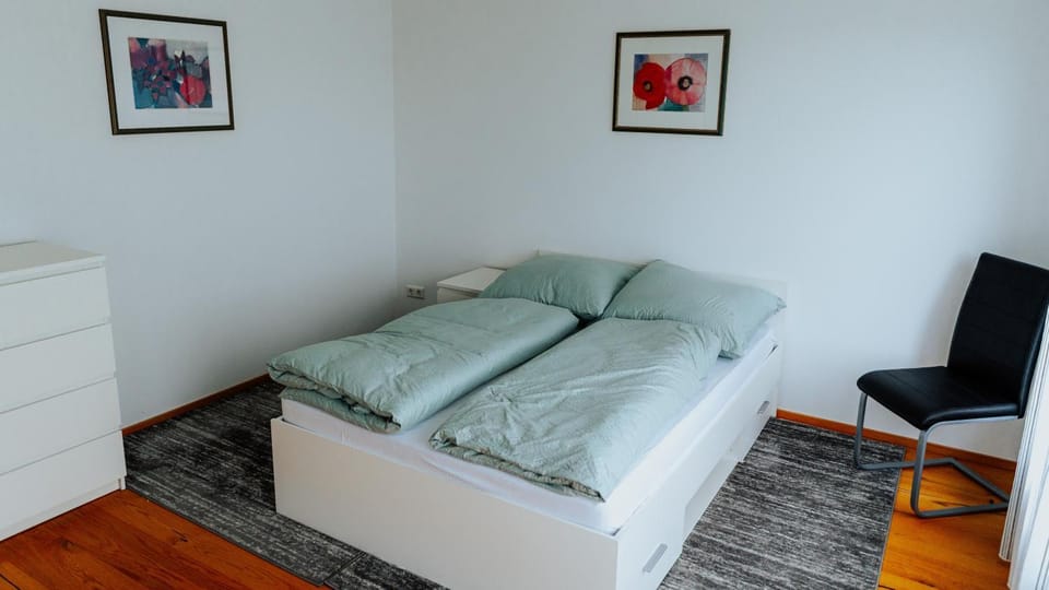 Living room, Bedroom